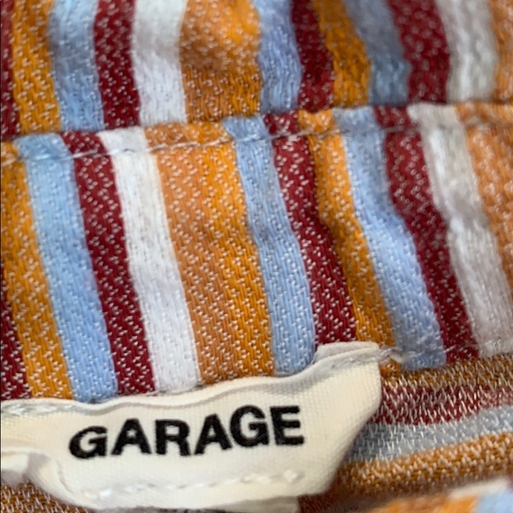 blouse - Picture 2 of 3